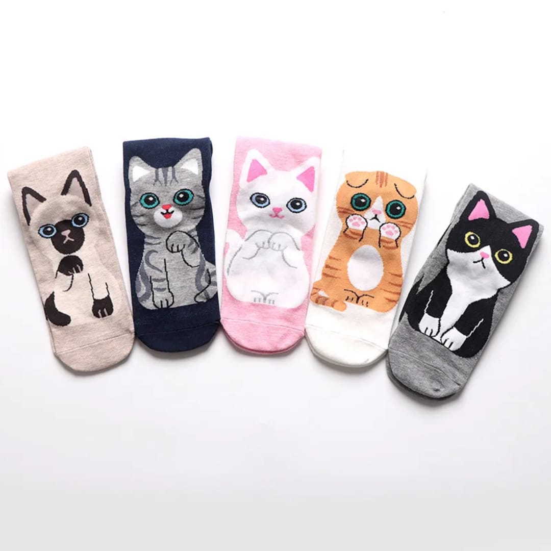 Women’s Cute Cartoon Ankle Socks – Fun & Comfortable